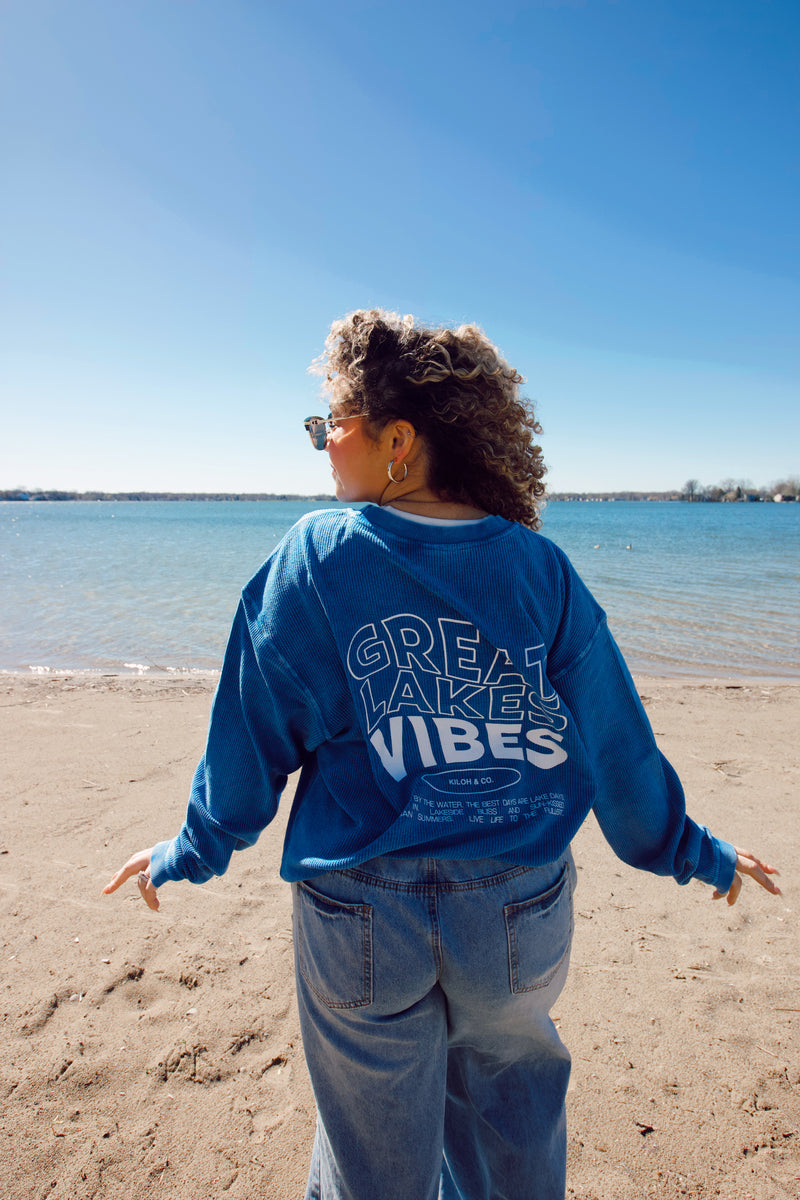 **IMPERFECT** Great Lakes Vibes Blue Corded Crew